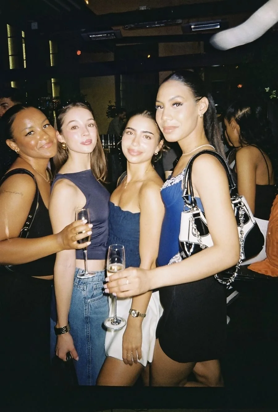 v01_01.jpg