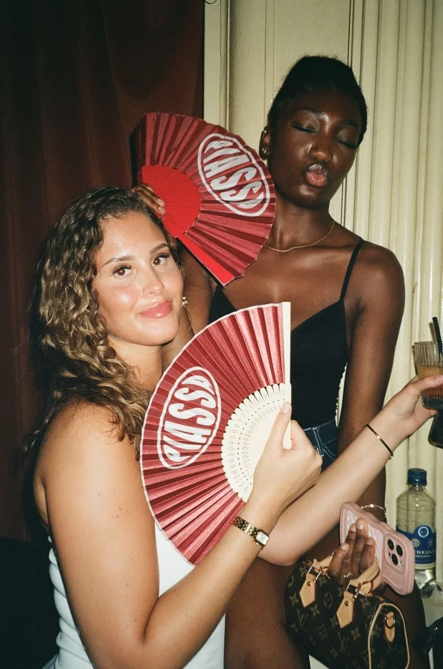 v09_02.jpg