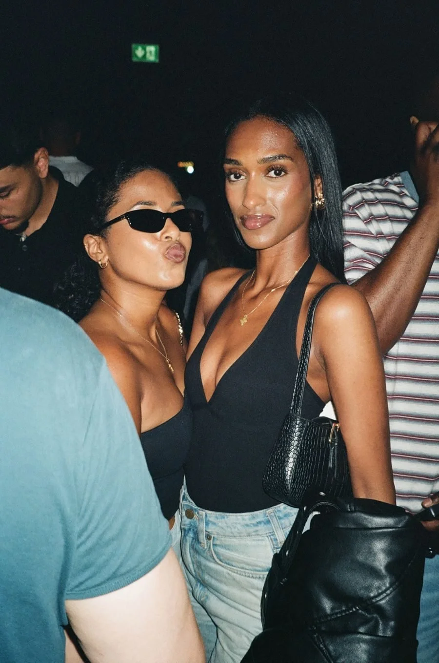 v09_23.jpg