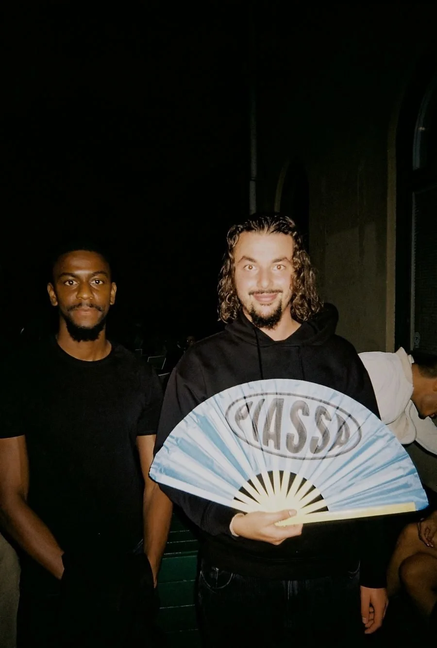 v02_17.jpg