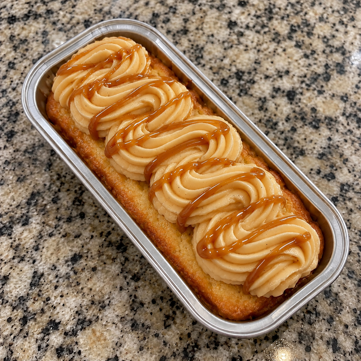 Dulce Darlin' Mini Cake