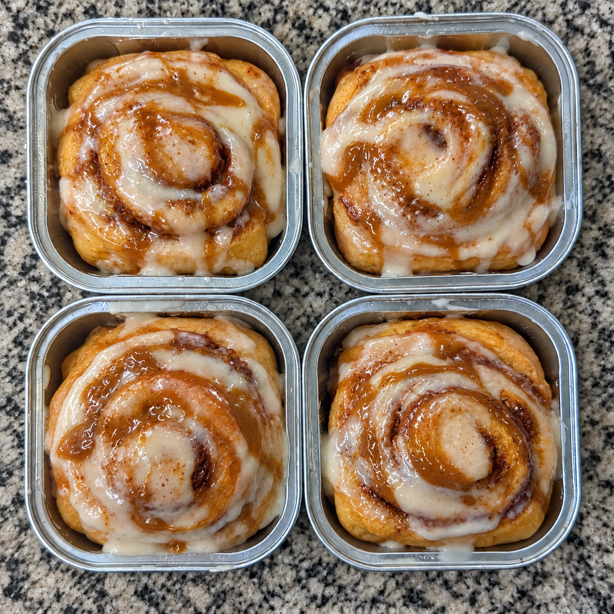 Dulce Darlin' Cinnamon Roll