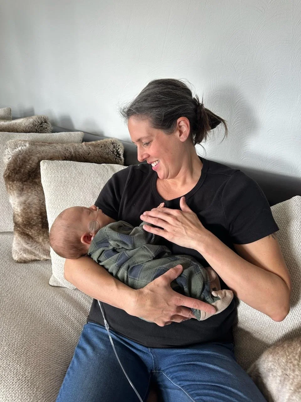 Hillary is a certified postpartum coach with 3 children of her own. She loves helping new families from peal prep, to baby care, and overnight in-home support.