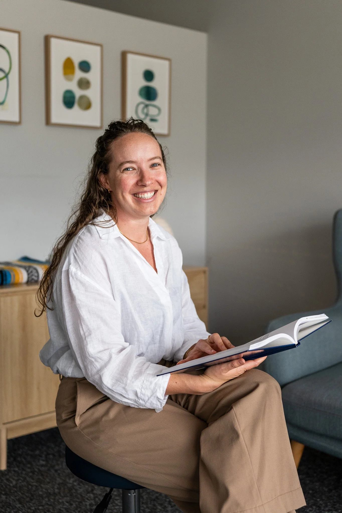 Osteopath Mardi Schulz in her Ballina clinic