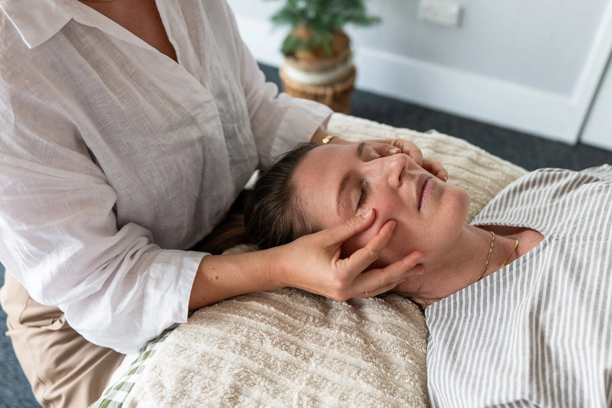 Mardi Schulz using gentle hands-on orofacial techniques