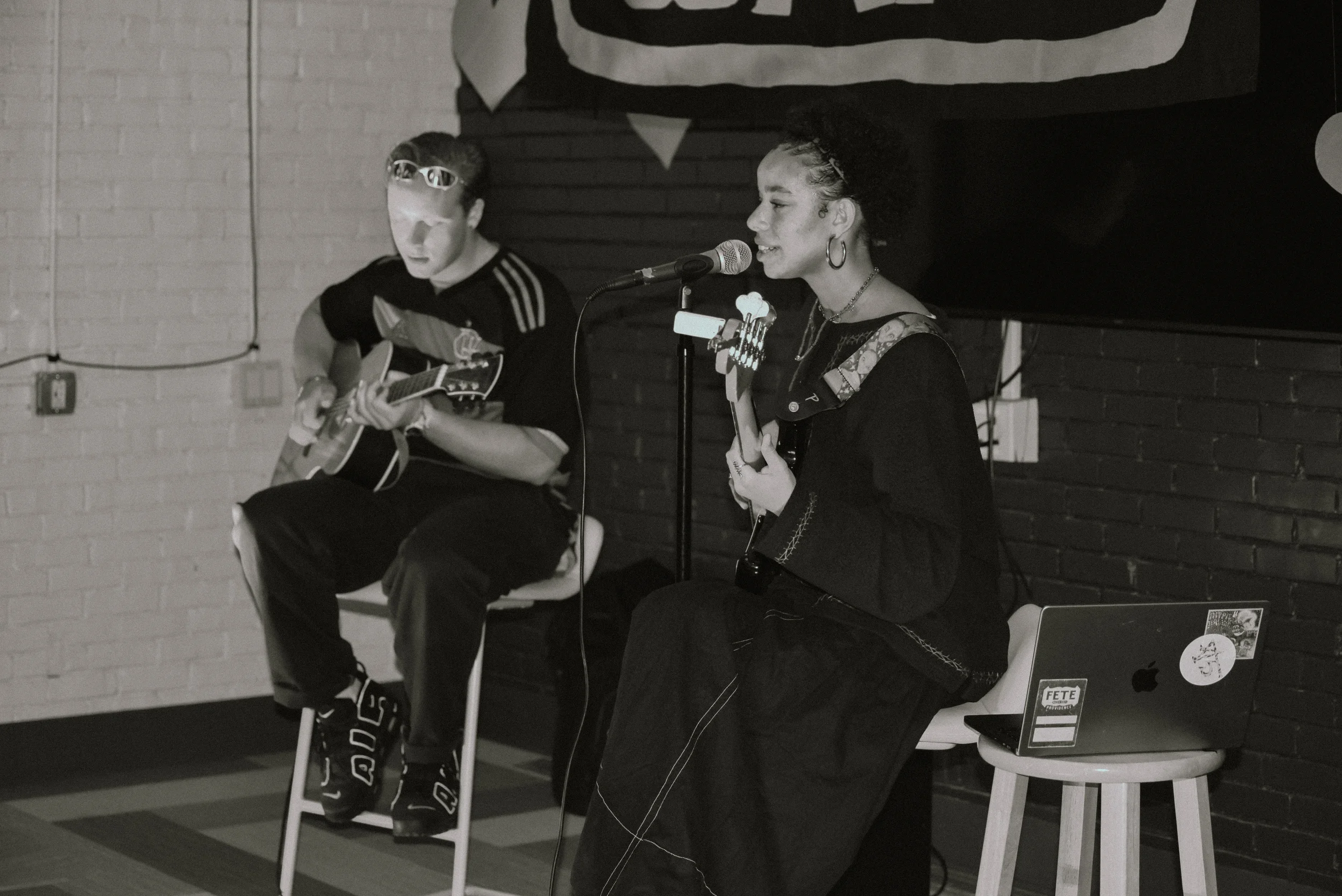 Daiela, 90.7 WXIN Basslines & Valentines