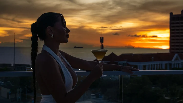 Cascada Rooftop Bar + Kitchen
