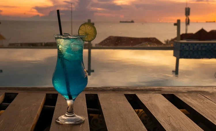 Cascada Rooftop Bar + Kitchen