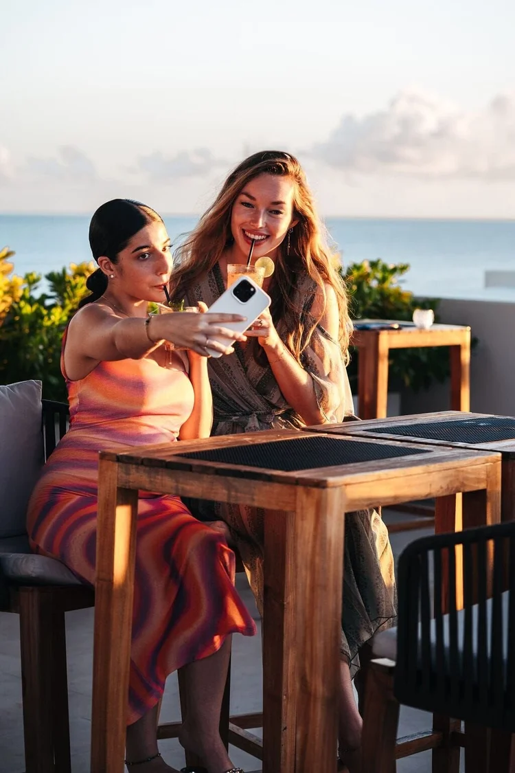 Cascada Rooftop Bar + Kitchen