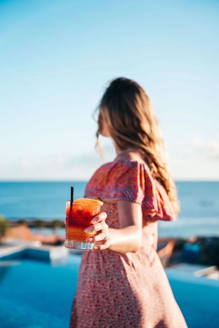 Cascada Rooftop Bar + Kitchen