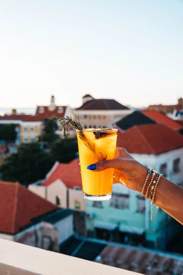 Cascada Rooftop Bar + Kitchen