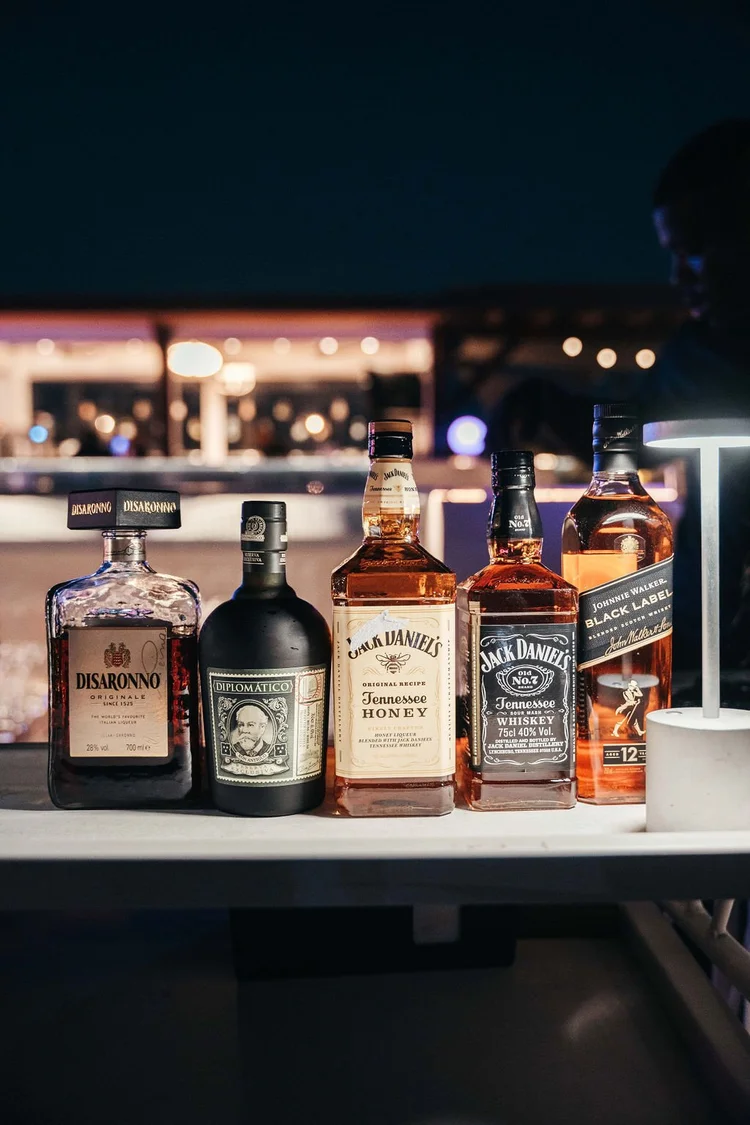 Cascada Rooftop Bar + Kitchen