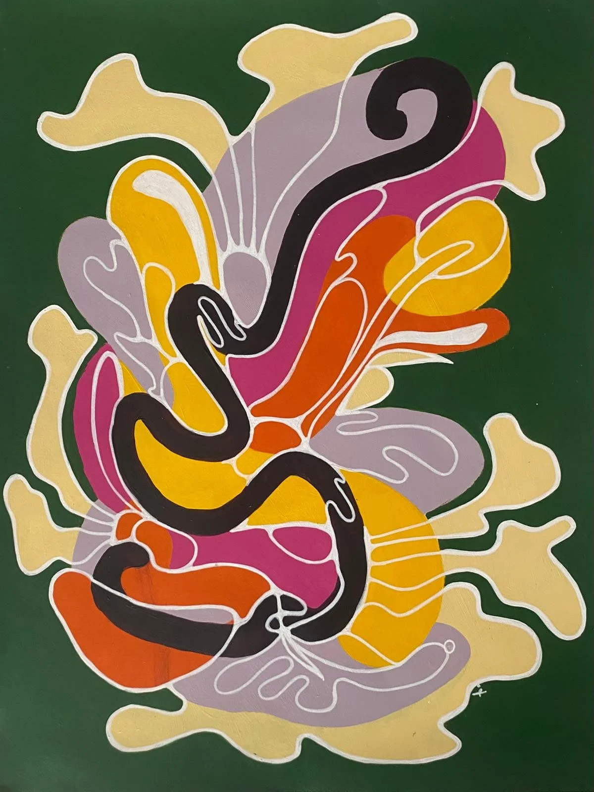 Peinture abstraite colorée représentant des formes florales stylisées sur fond vert foncé.