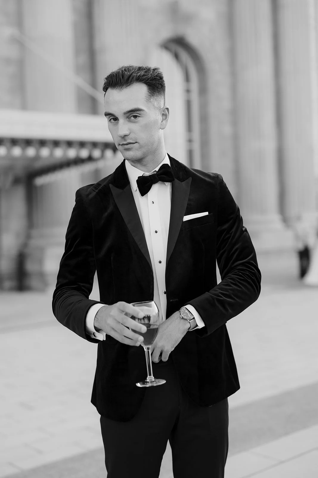 michigan-central-detroit-wedding-photographer-cocktail-hour2.jpg