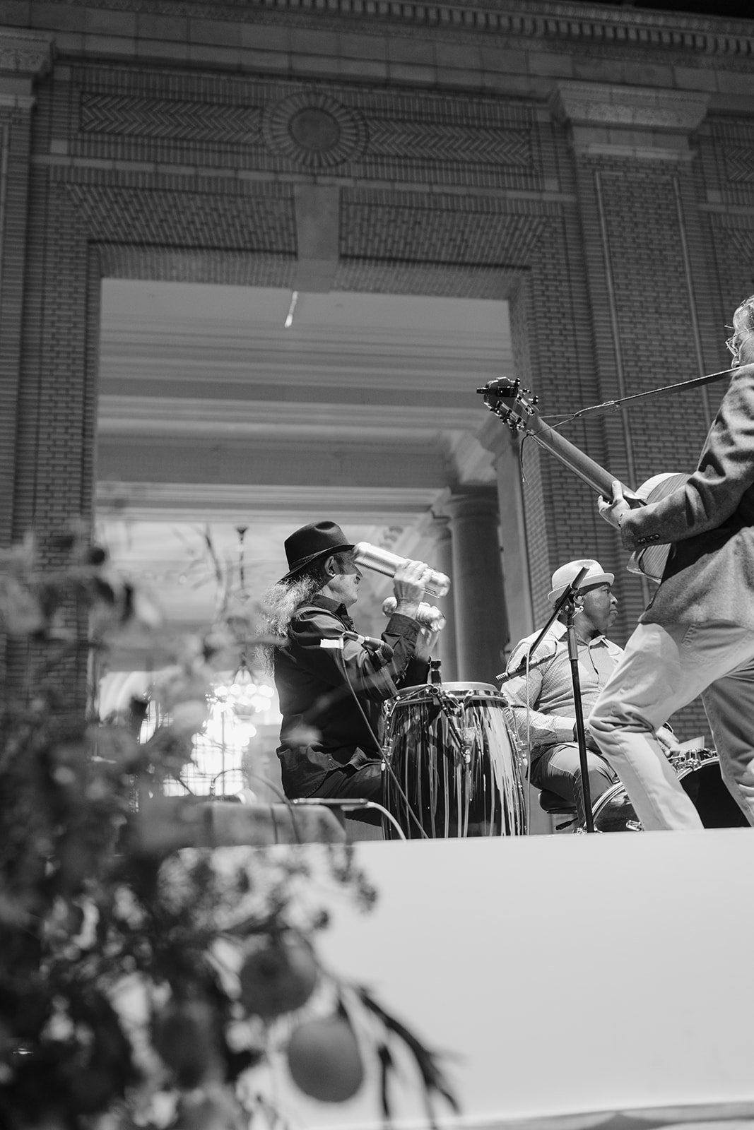 michigan-central-detroit-wedding-photographer-cocktail-hour17.jpg