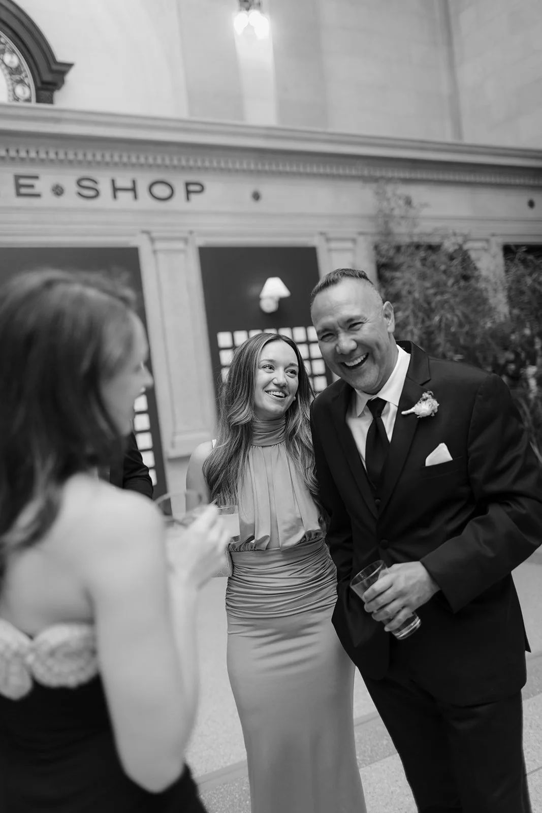 michigan-central-detroit-wedding-photographer-cocktail-hour11.jpg