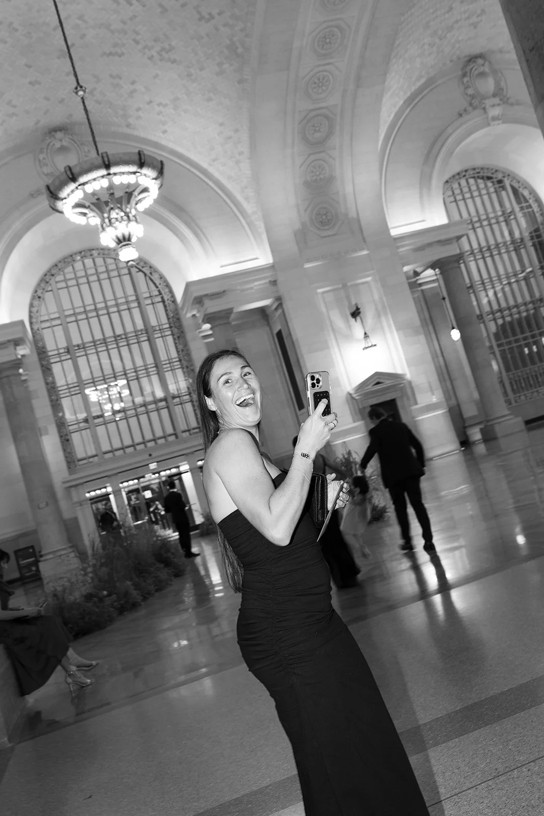 michigan-central-detroit-wedding-photographer-cocktail-hour21.jpg