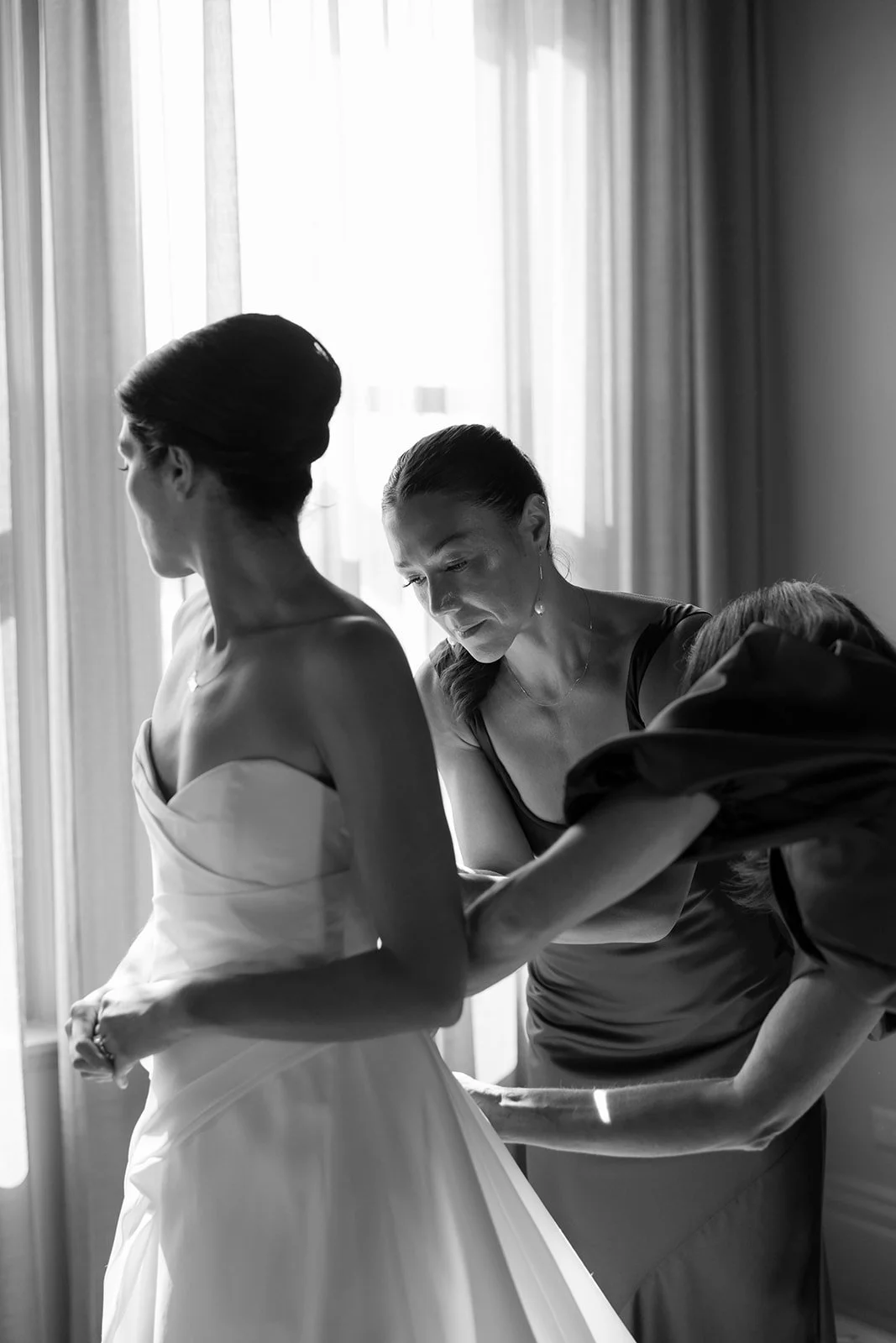 michigan-central-detroit-wedding-photographer-bride-portrait2.jpg