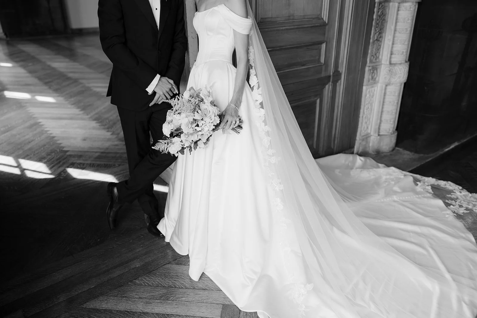 war-memorial-detroit-wedding-photographer-couple-portrait9.jpg