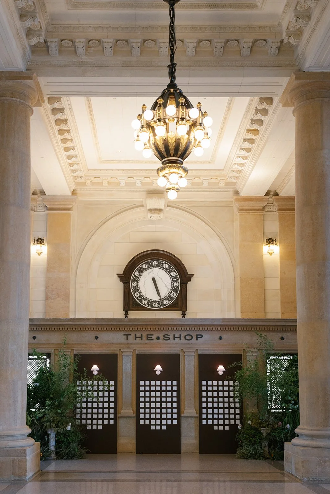 michigan-central-detroit-wedding-photographer-reception-detail9.jpg