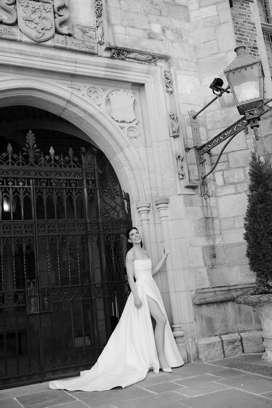 meadow-brook-hall-couple-portrait14.jpg
