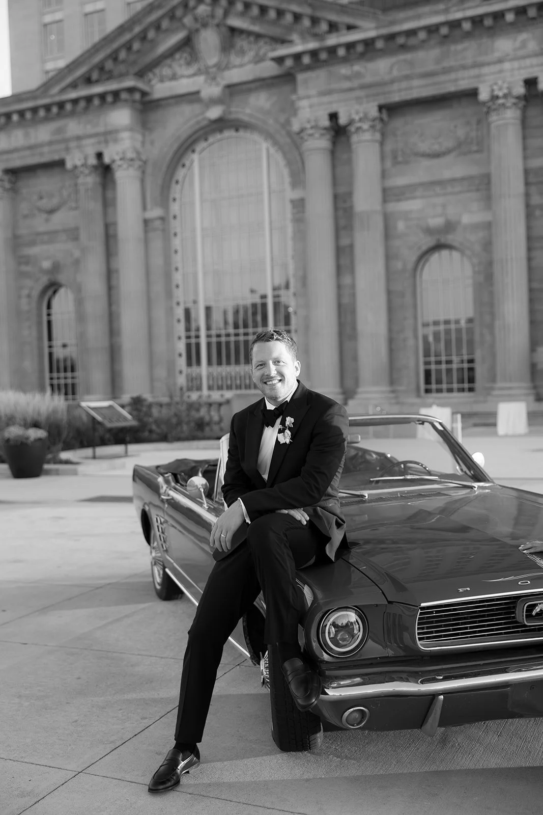 michigan-central-detroit-wedding-photographer-couple-portrait10.jpg