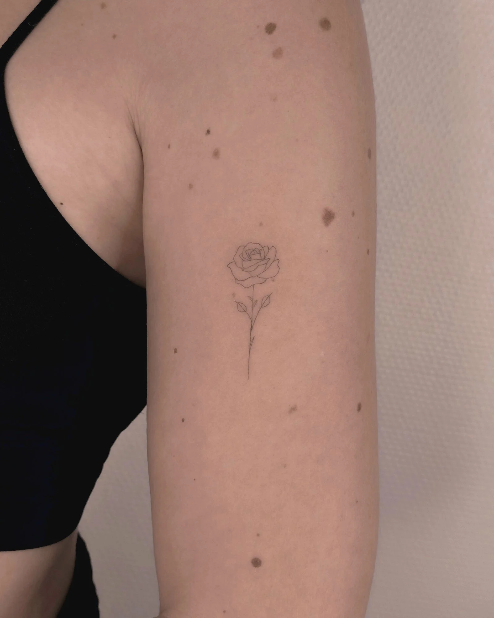 tatouage-fine-line-lyon-finime-64.jpg