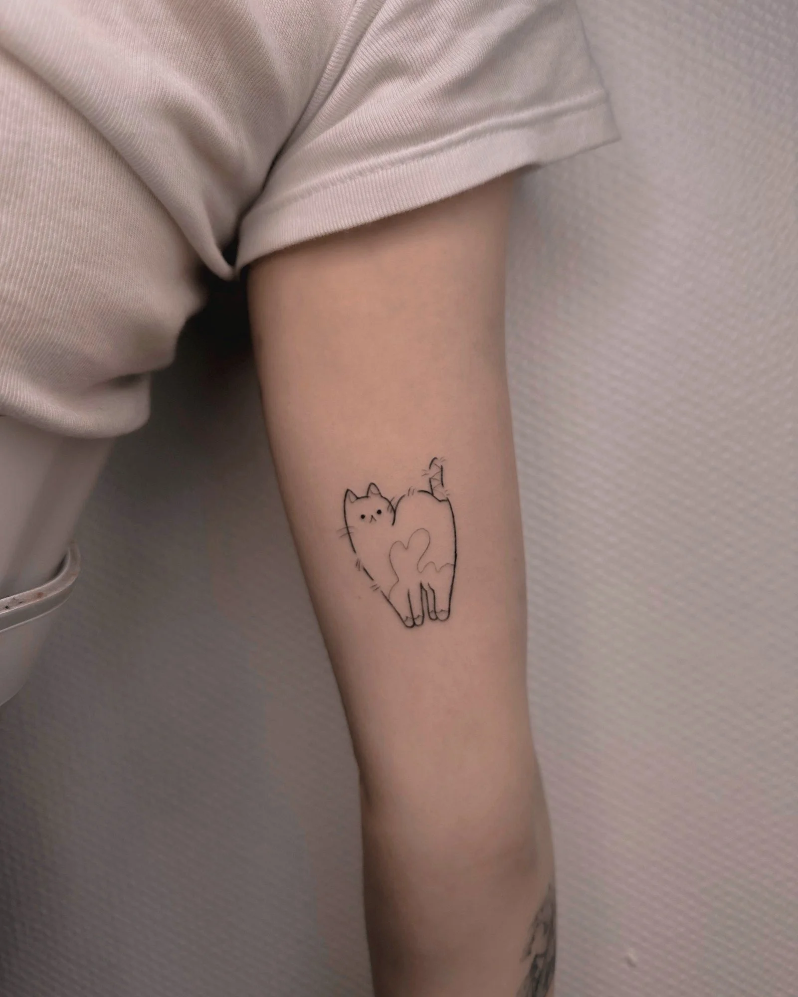 tatouage-fine-line-lyon-finime-21.jpg
