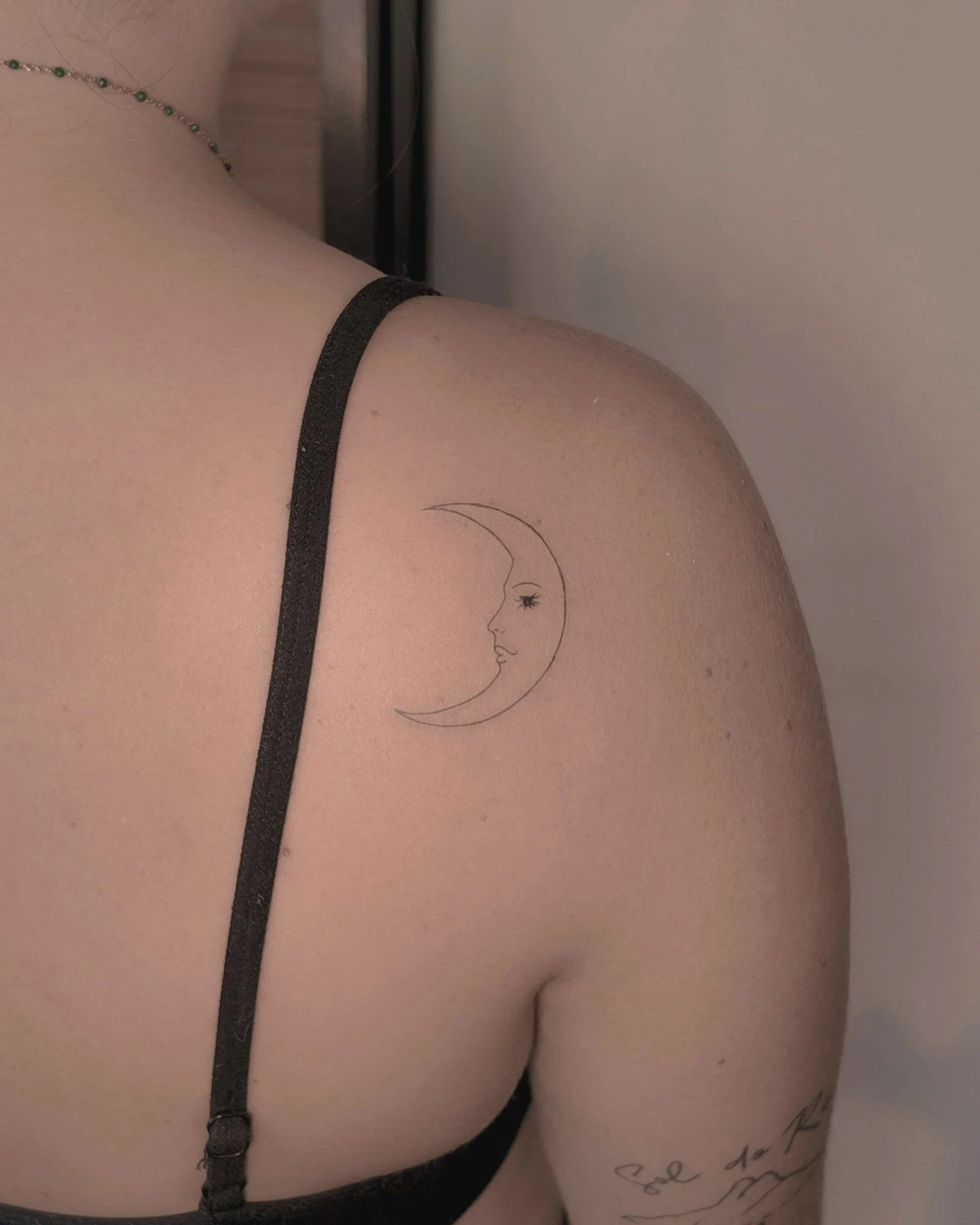 tatouage-fine-line-lyon-finime-72.jpg