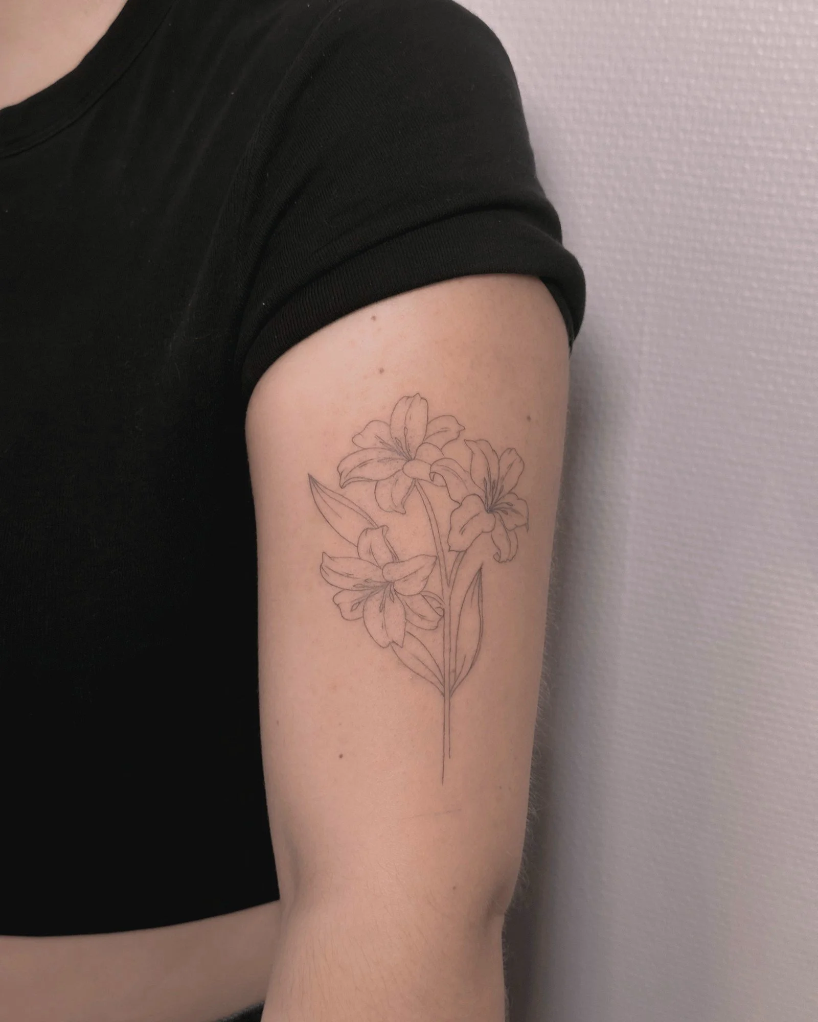 tatouage-fine-line-lyon-finime-47.jpg