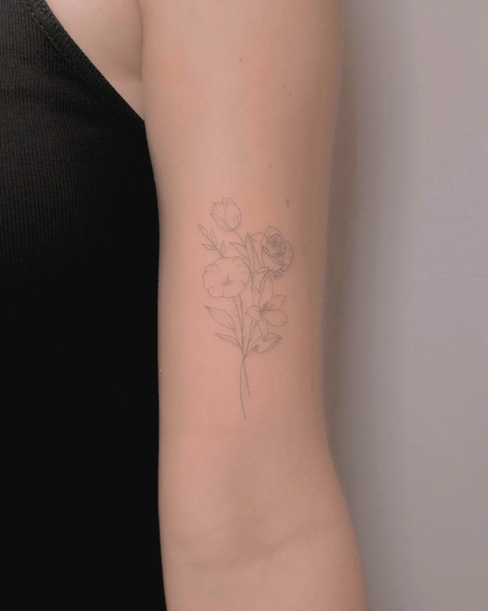 tatouage-fine-line-lyon-finime-48.jpg