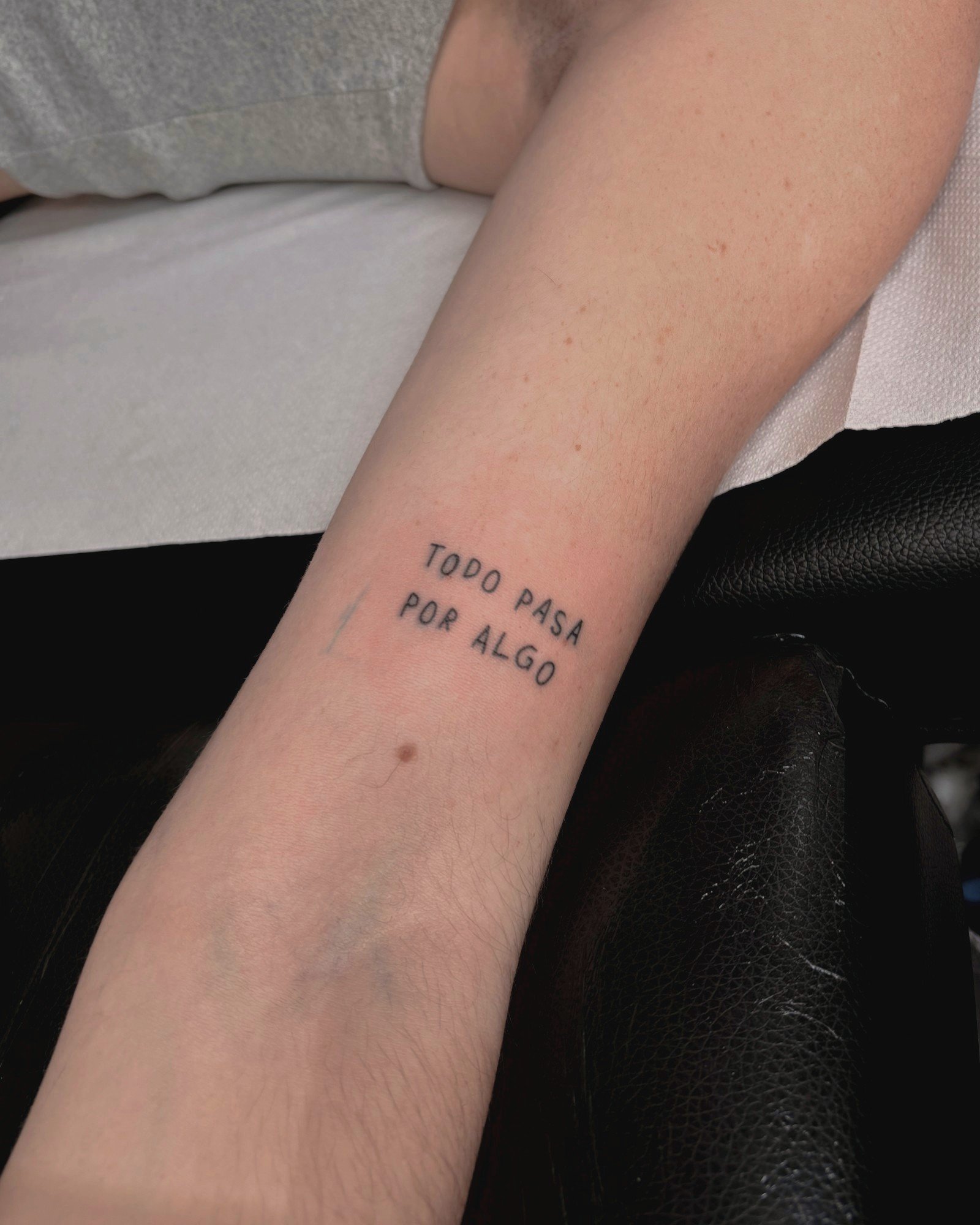 tatouage-fine-line-lyon-finime-02.jpg