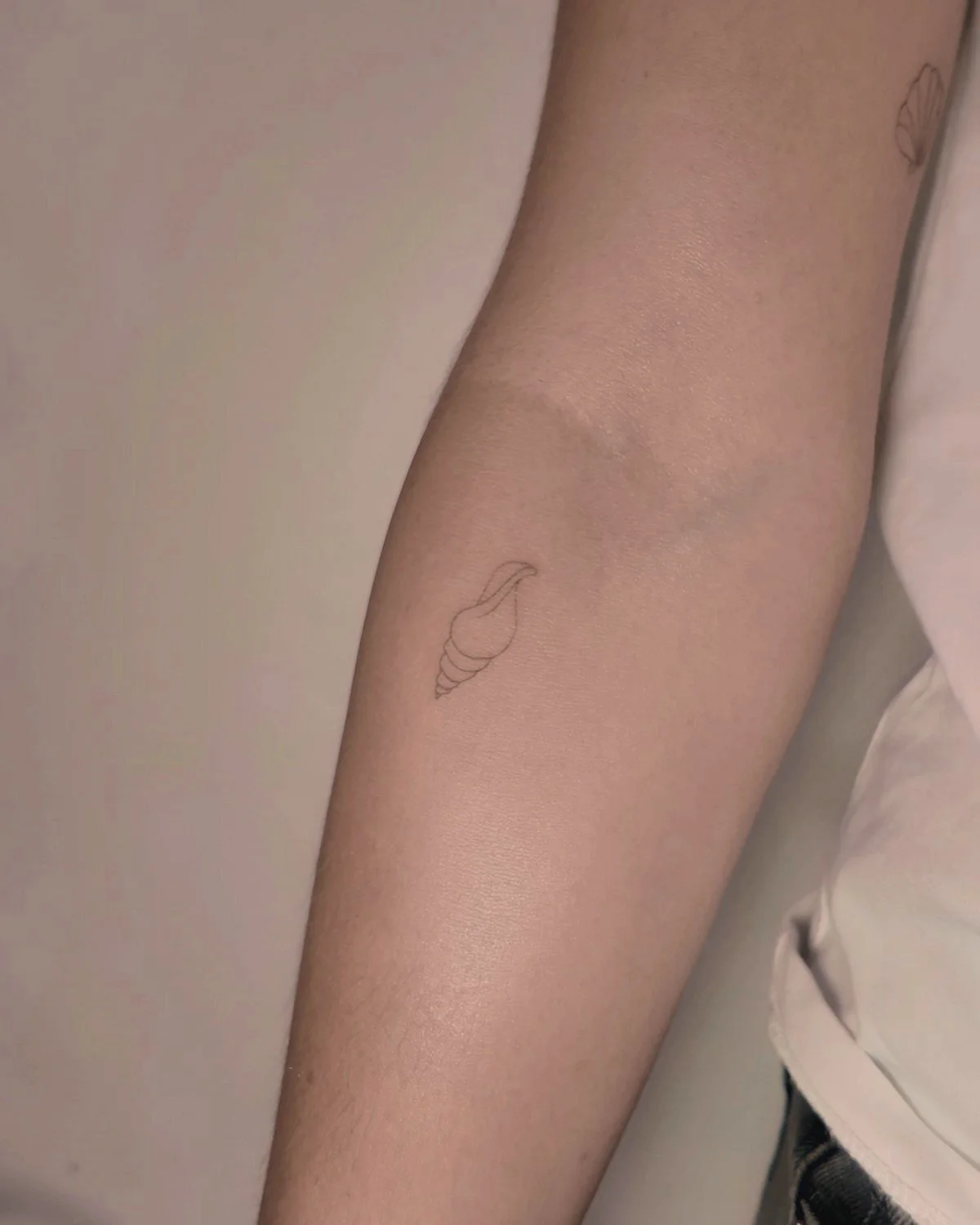 tatouage-fine-line-lyon-finime-69.jpg