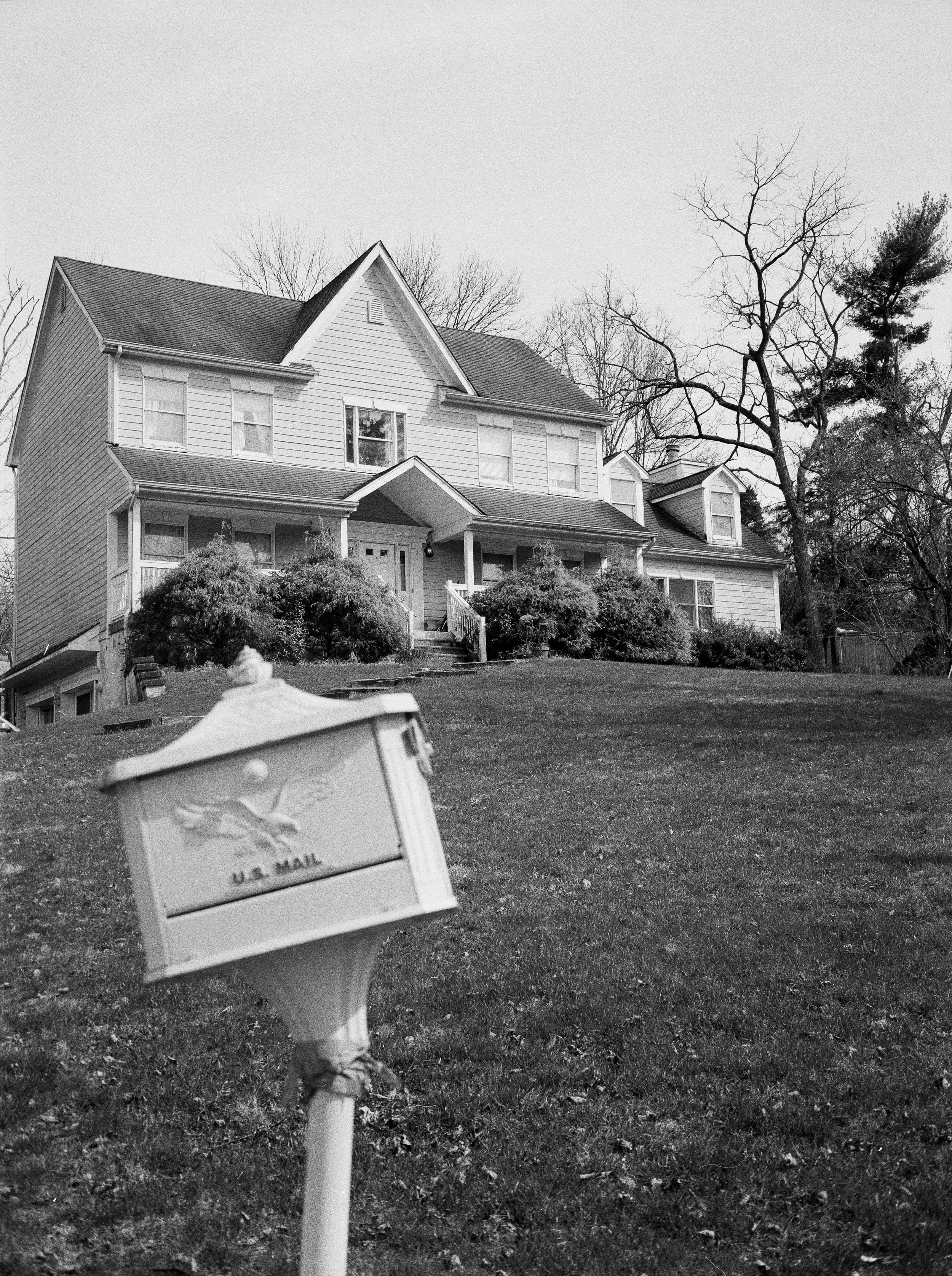 house and mail box - edit to be smaller.jpg