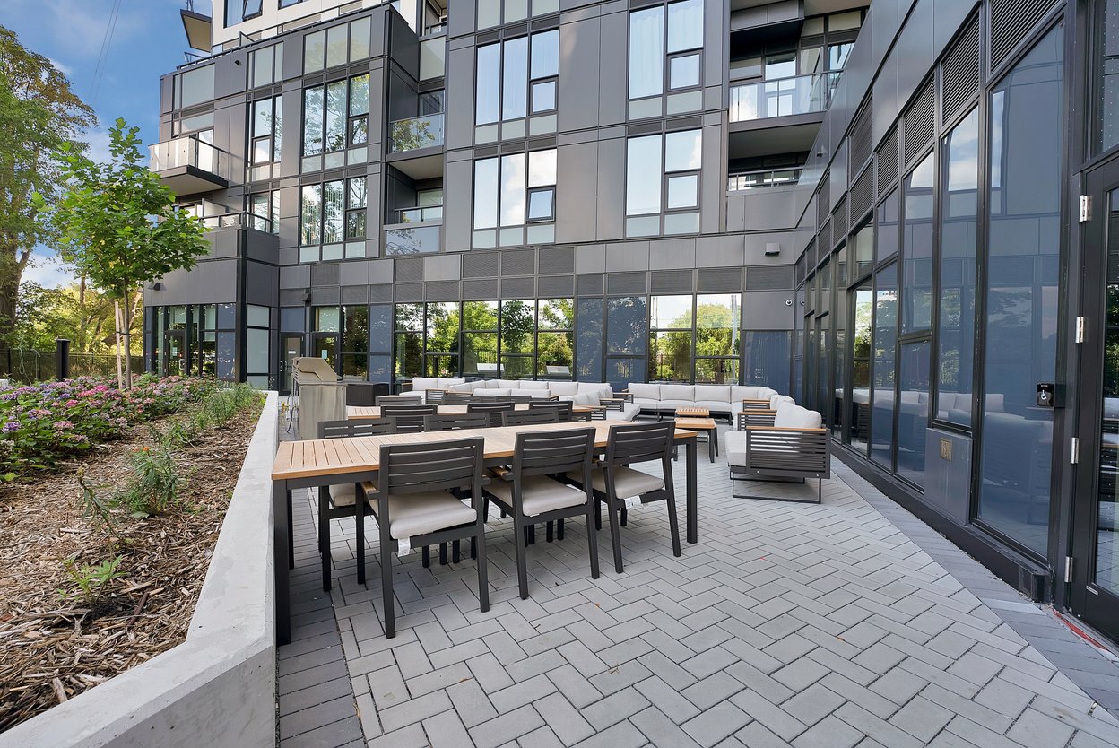 Building-A-Outdoor-Lounge-BBQ-02.jpeg