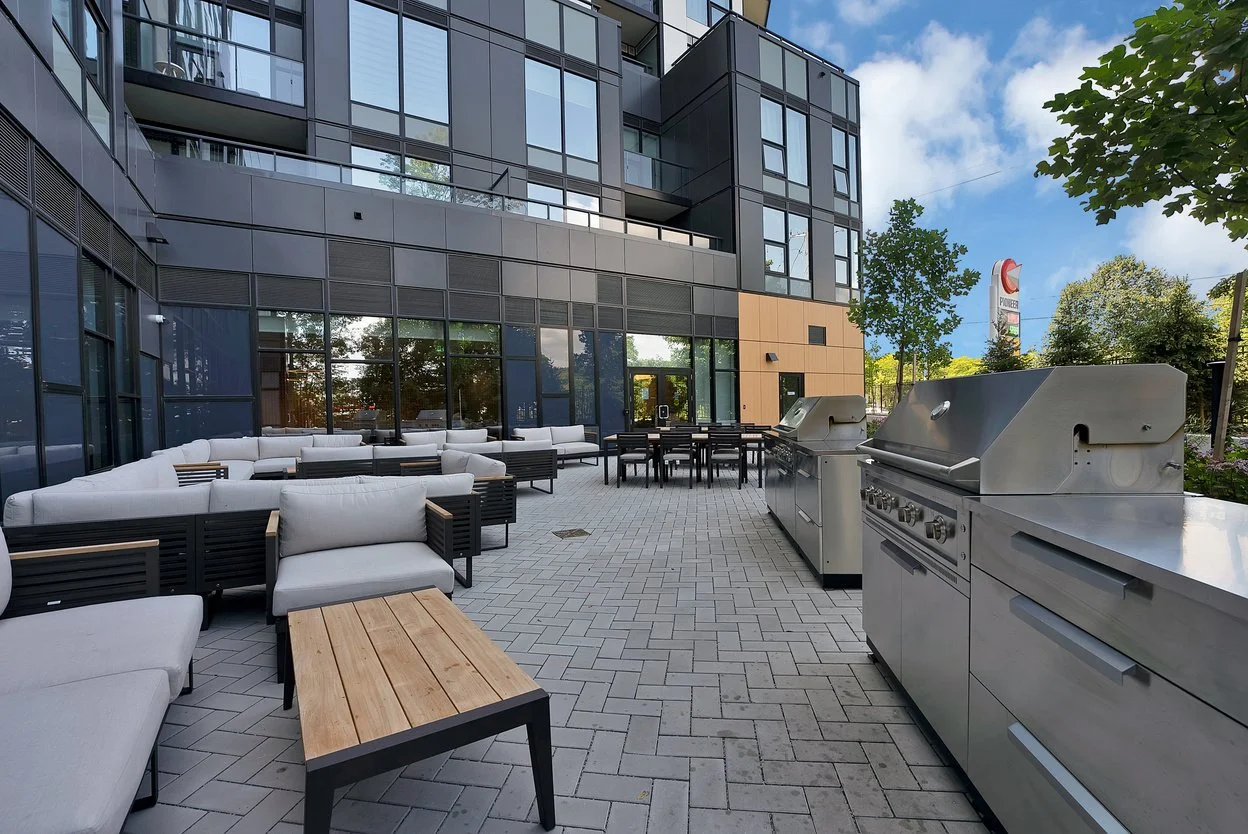 Building-A-Outdoor-Lounge-BBQ-01.jpeg