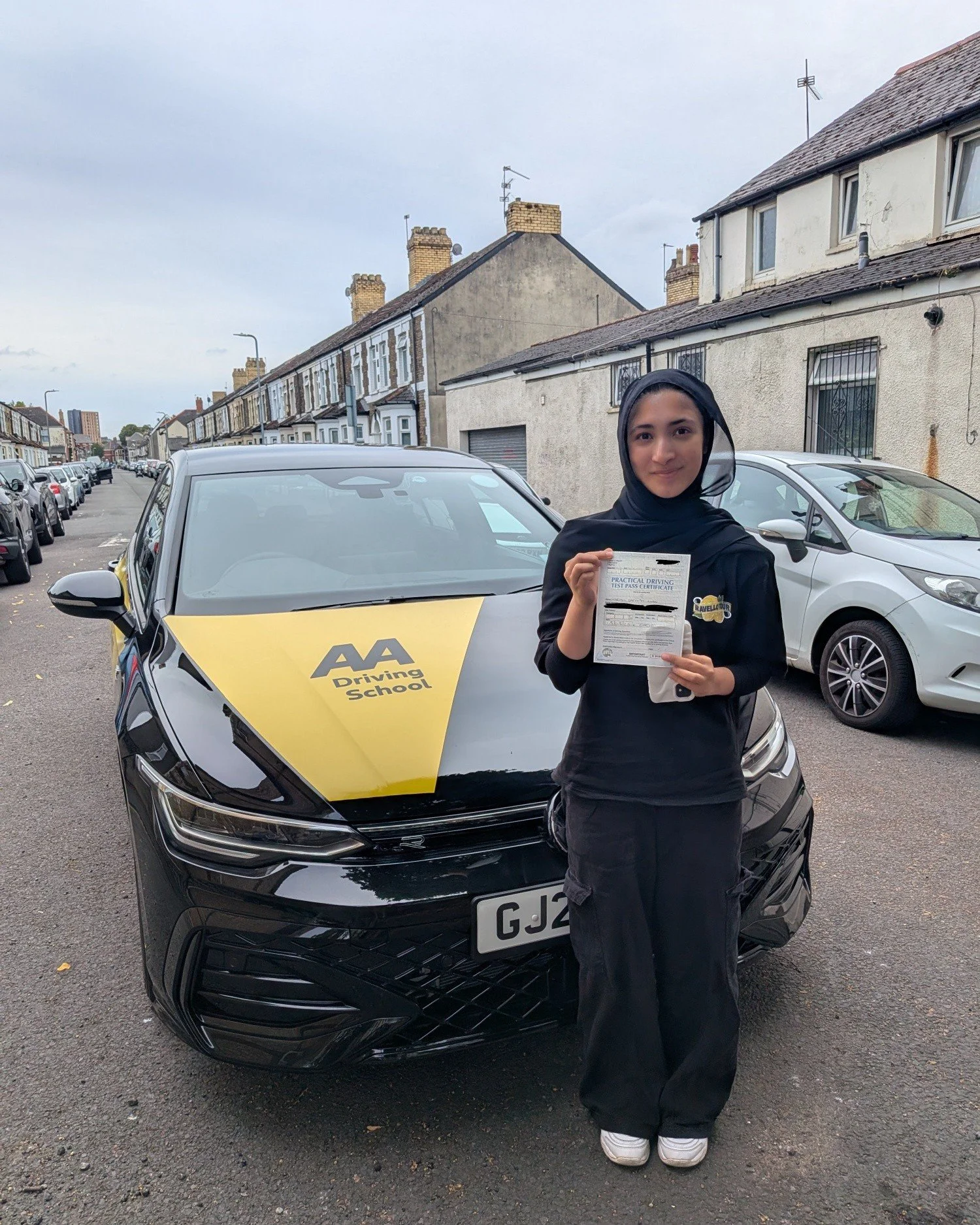 What a week for Mariam, achieved fantastic A-Levels last week and accepted a place to study Medicine, followed by a great drive and a first time pass today!
 #cardiff #driving #drivinginstructor