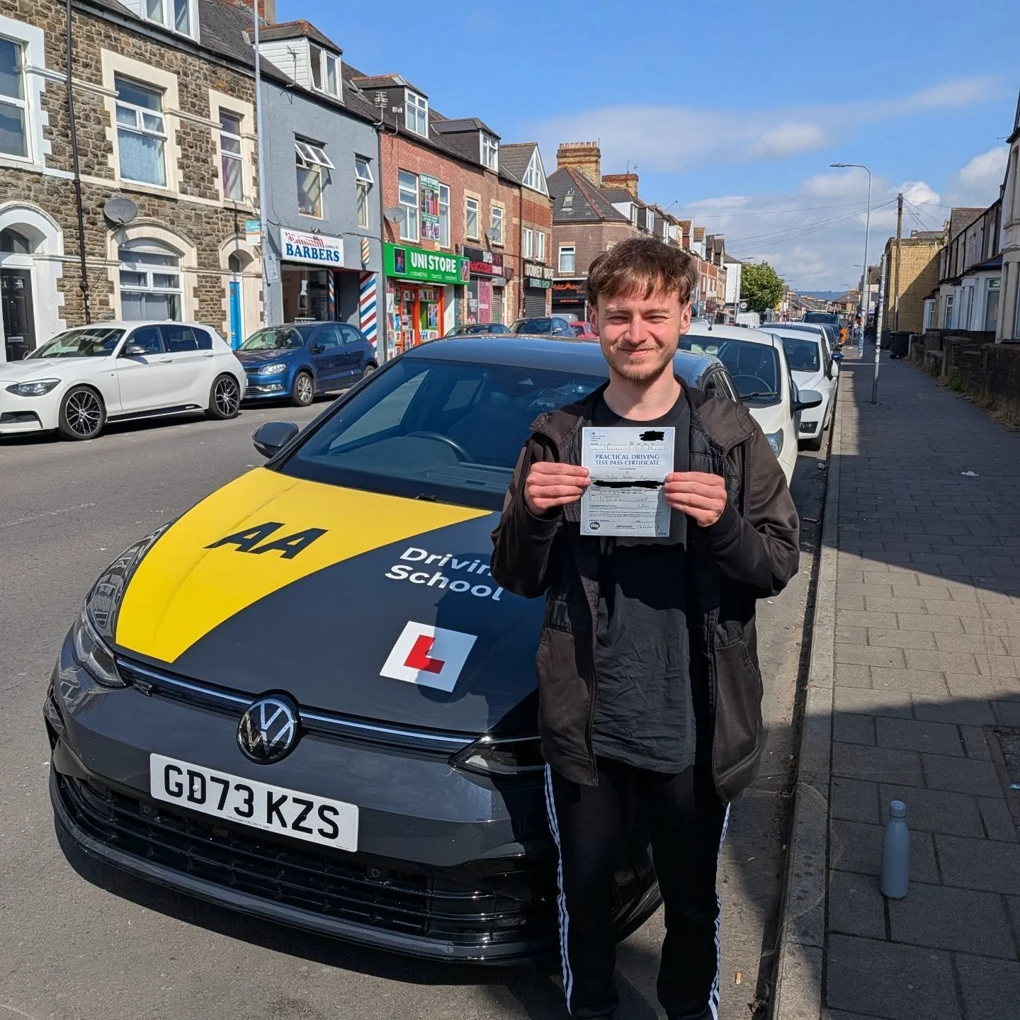 Dylan was the learner I took to my part 3 exam to become fully qualified as an Approved Driving Instructor, he really helped me achieve my first time pass. Really proud to switch it around today and help Dylan achieve a first time pass with just 3 dr