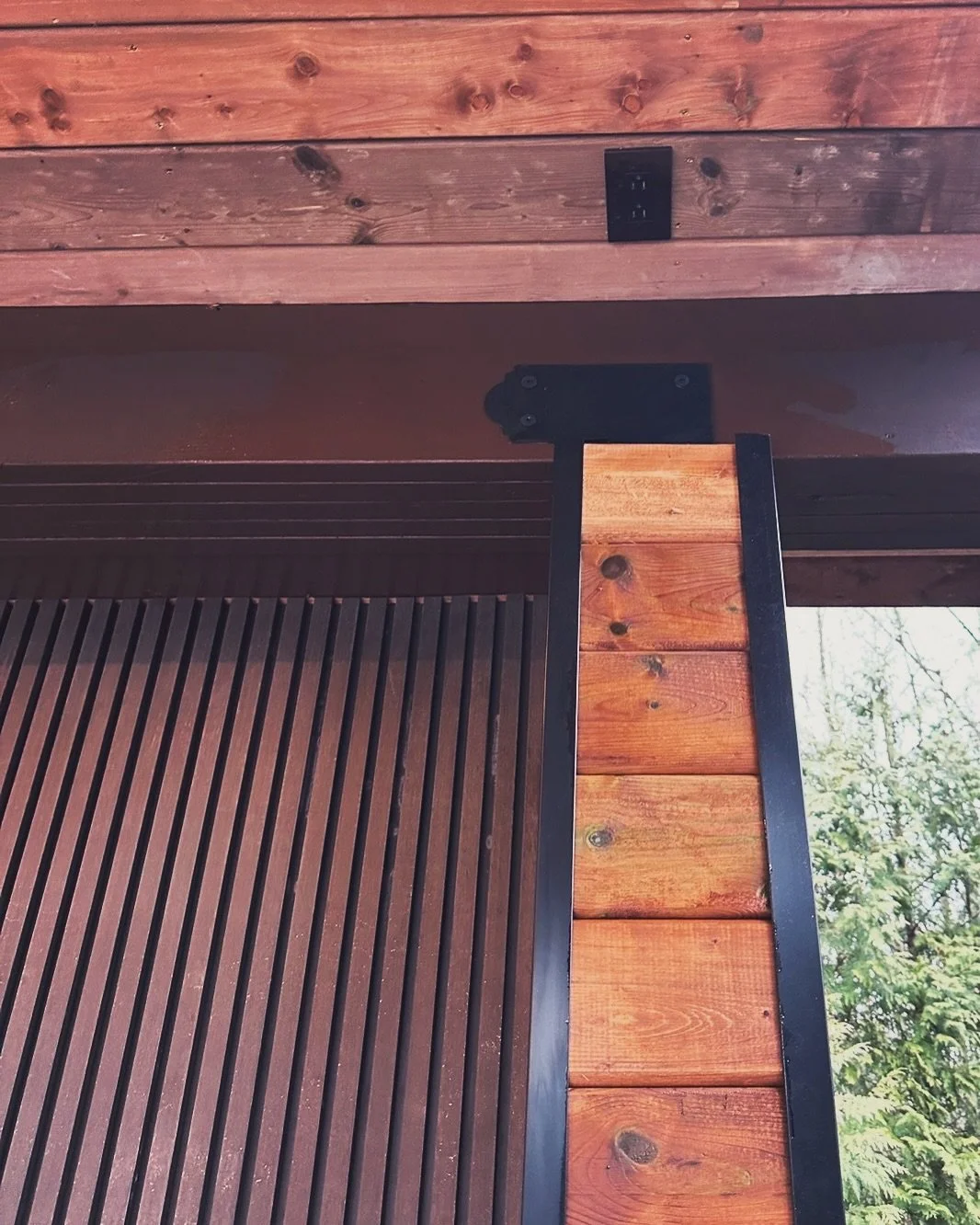 residential-exterior-wood-staining.jpg