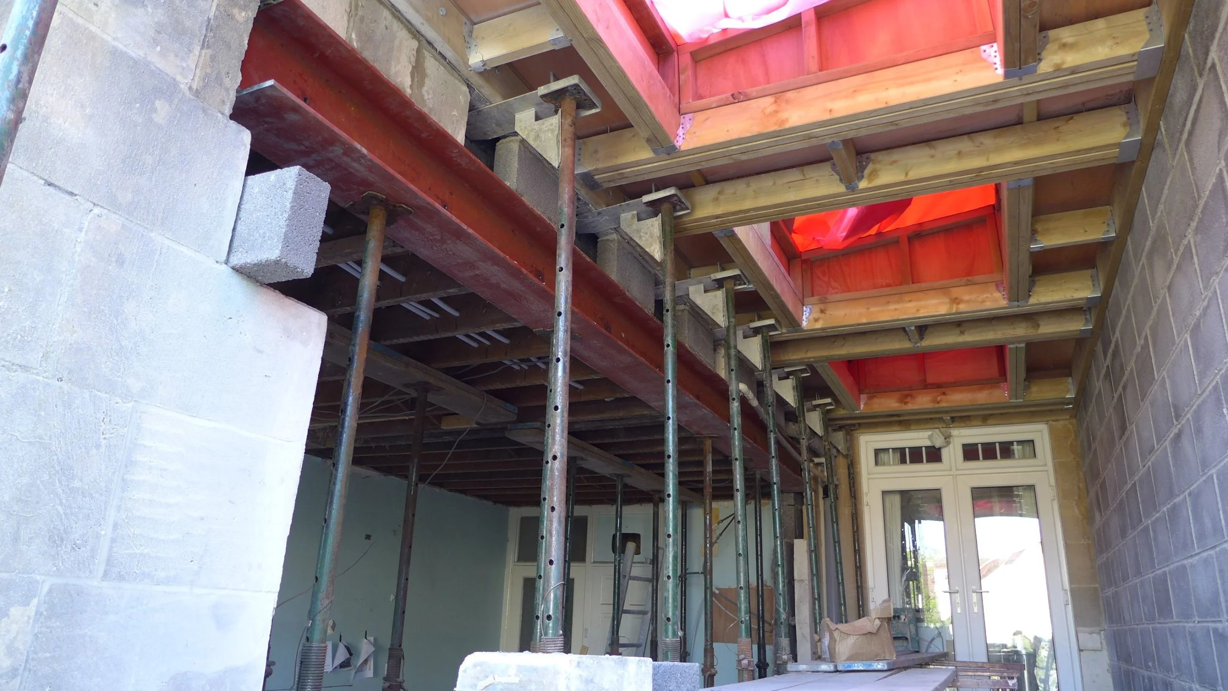 new-steel-slotted-into-first-floor-space-2560x1440.jpg