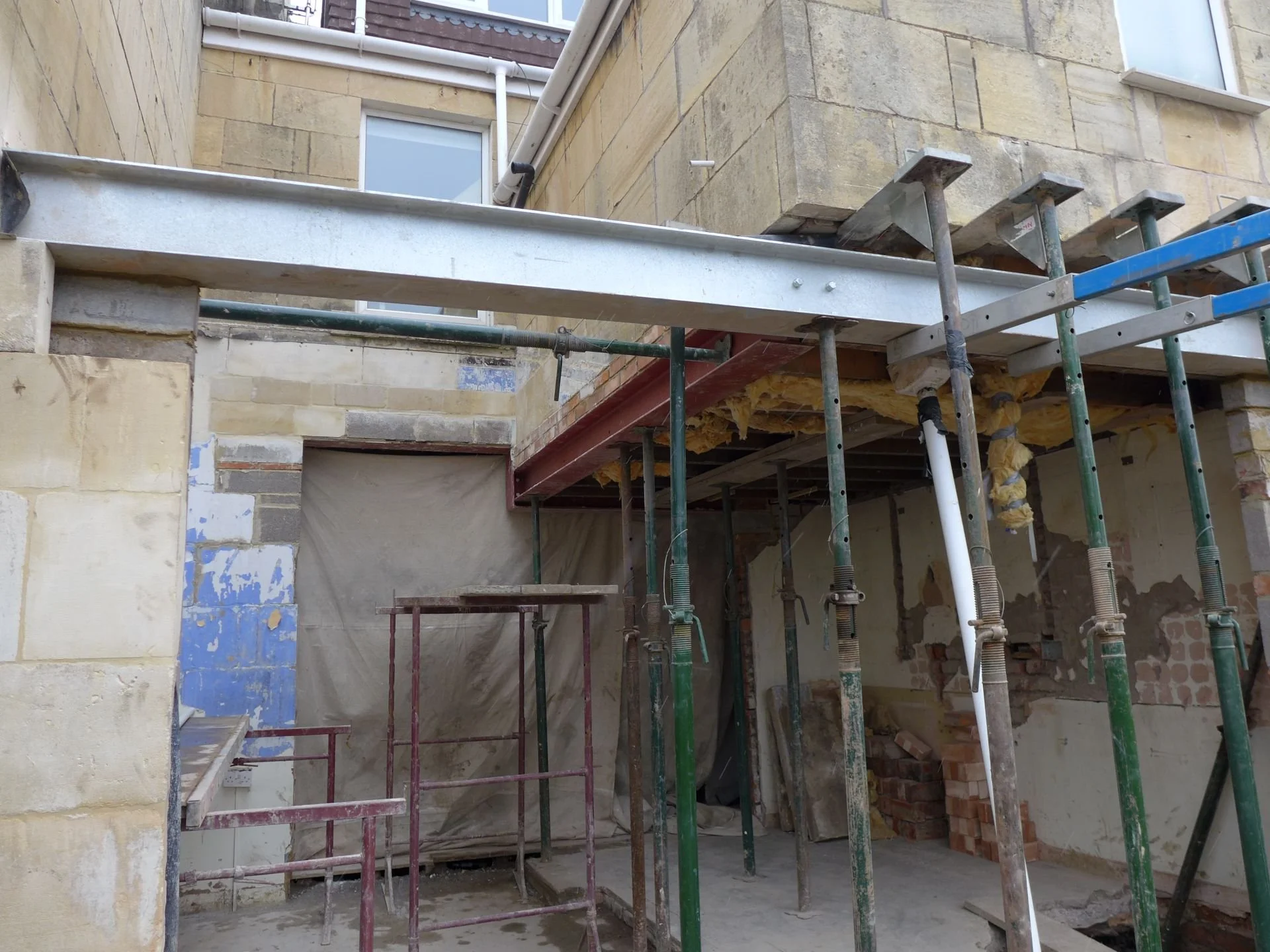 universal-supporting-beams-1920x1440.jpg
