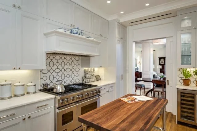 Park Avenue, New York City — apartment interior 3