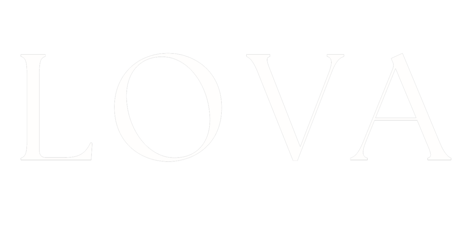L O V A  
