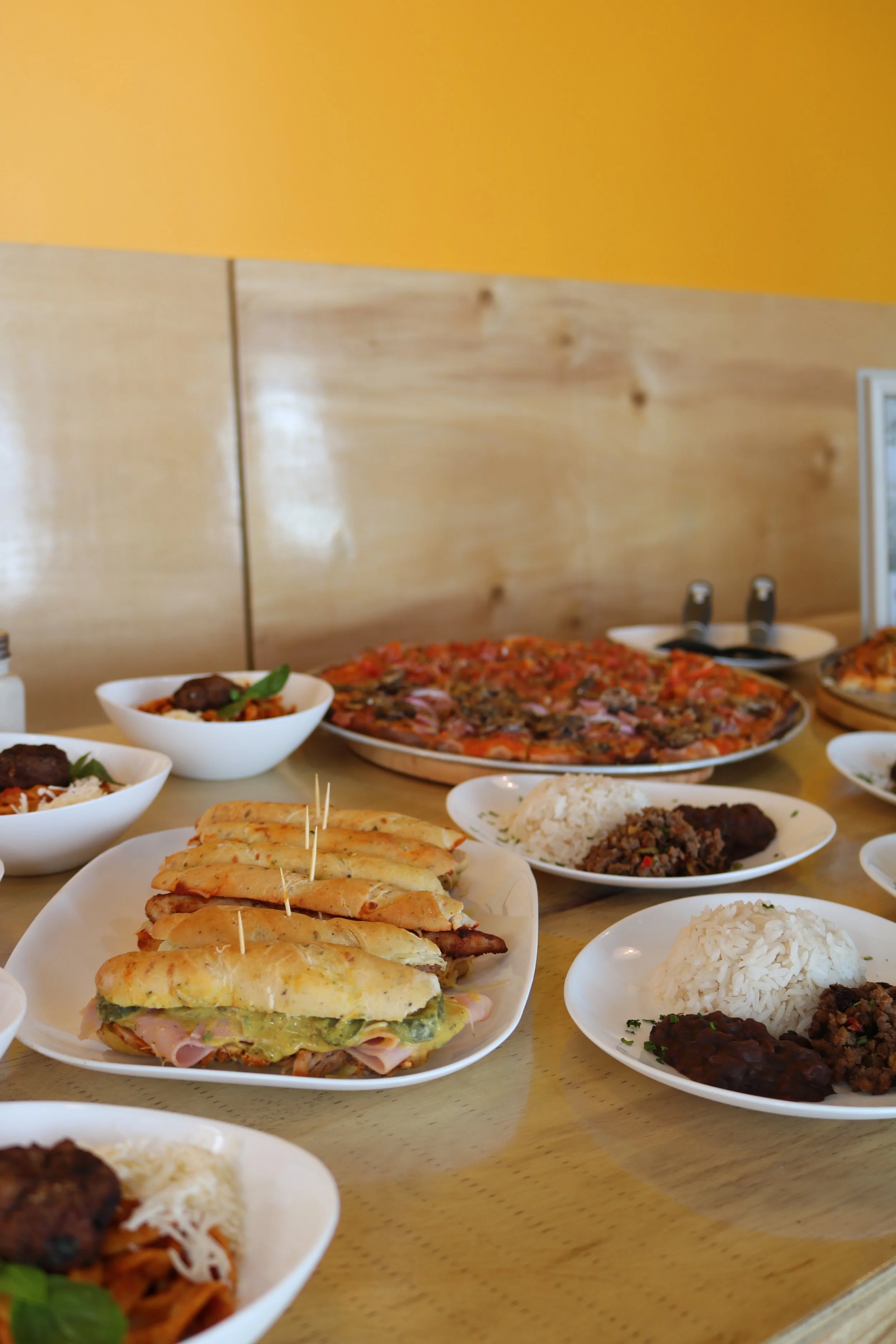 Dolly's Diner Catering pic 3