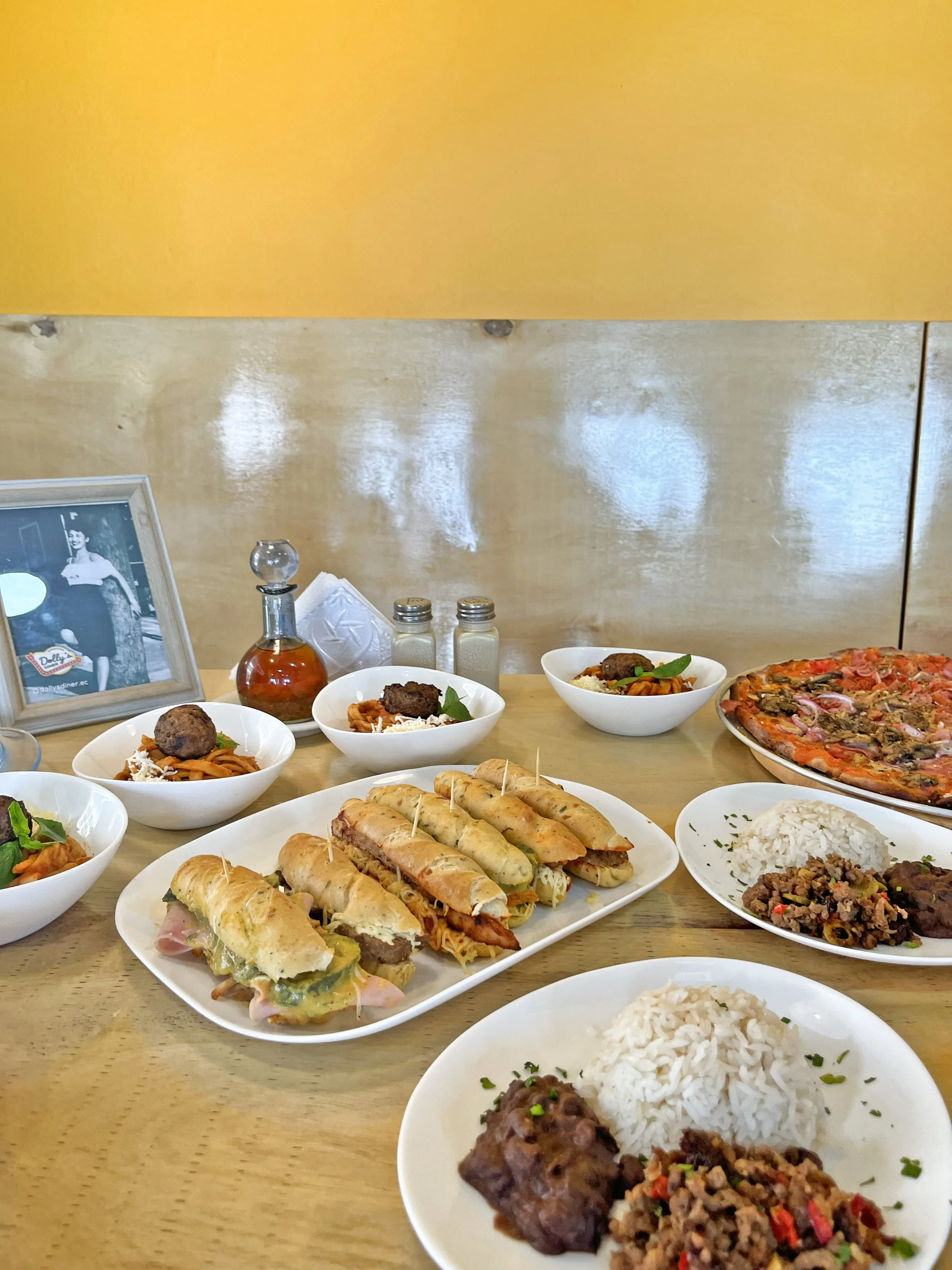 Dolly's Diner Catering Photo