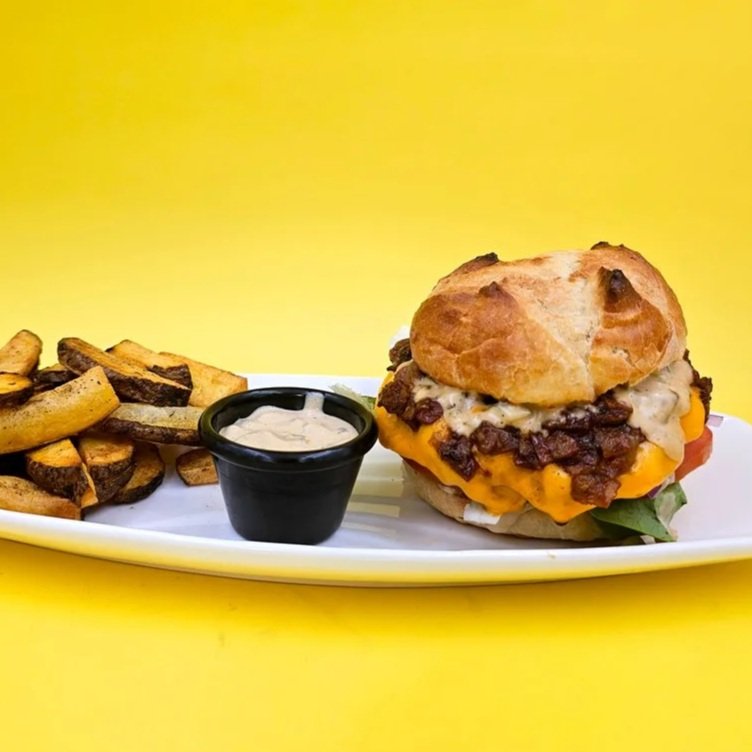 Dollys-Burger-Especial-Combo-1080x1080.jpg