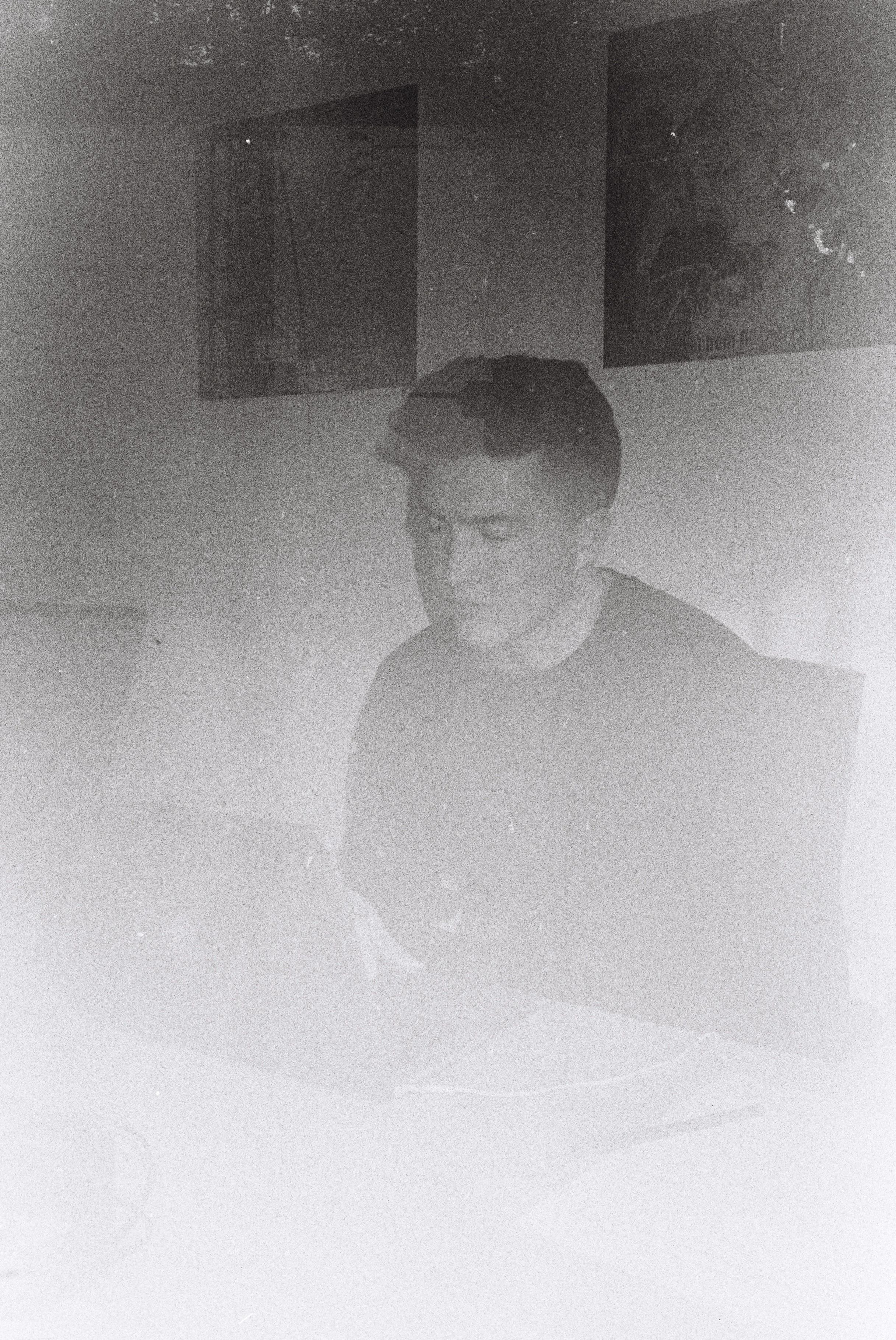 Renaud219900-R6-E004.jpg