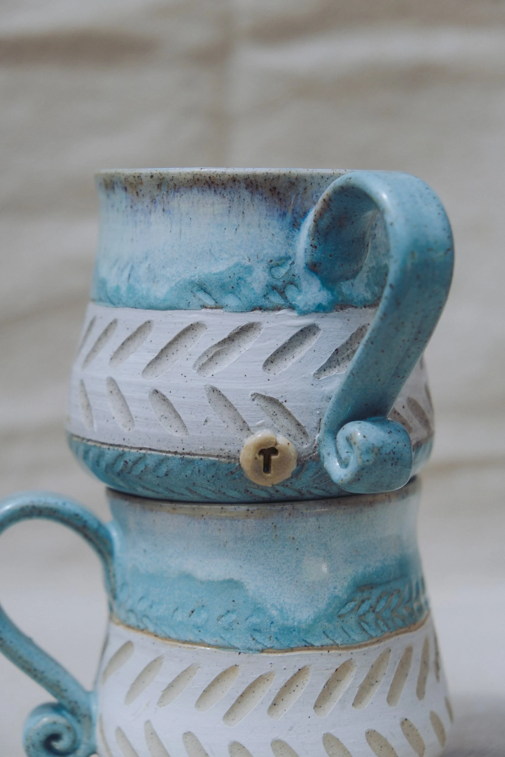 MUG-042-4.jpg