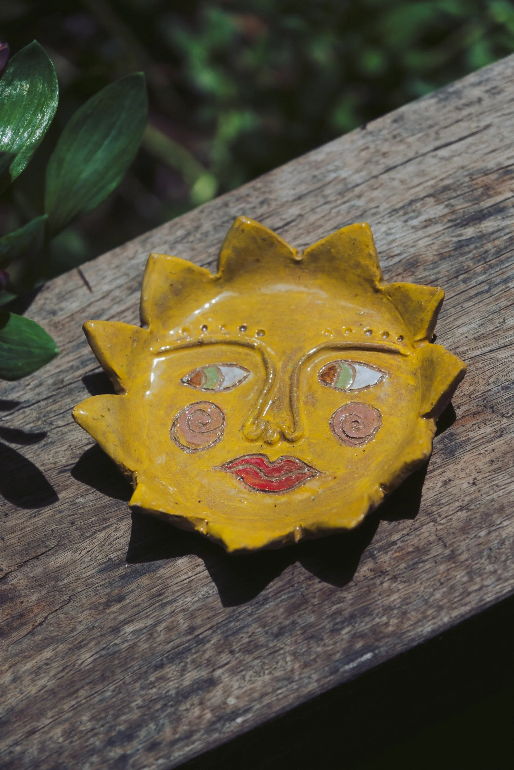 Sunny – Yellow Sun Face Spoon Rest