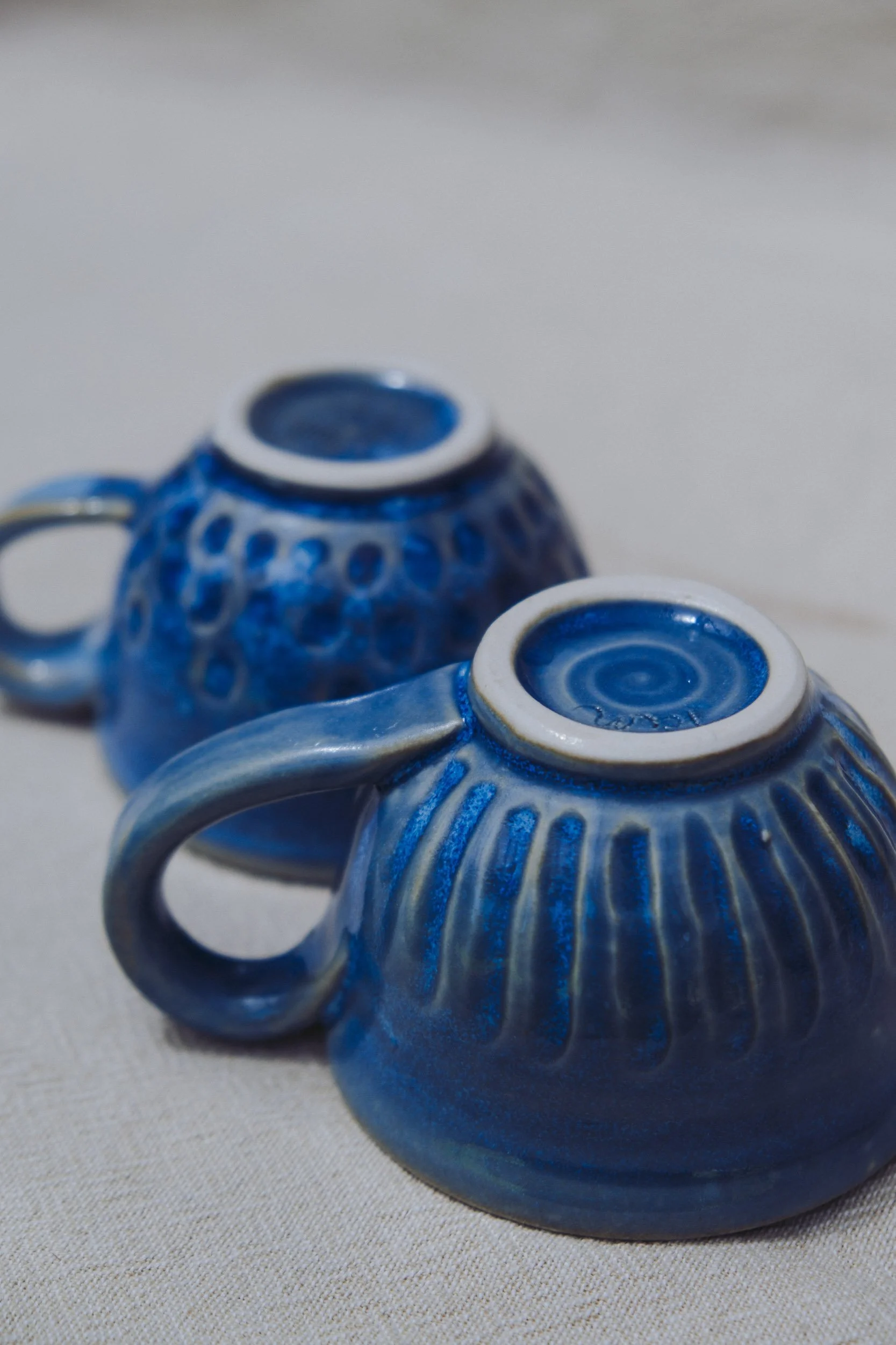 MUG-020-3.jpg